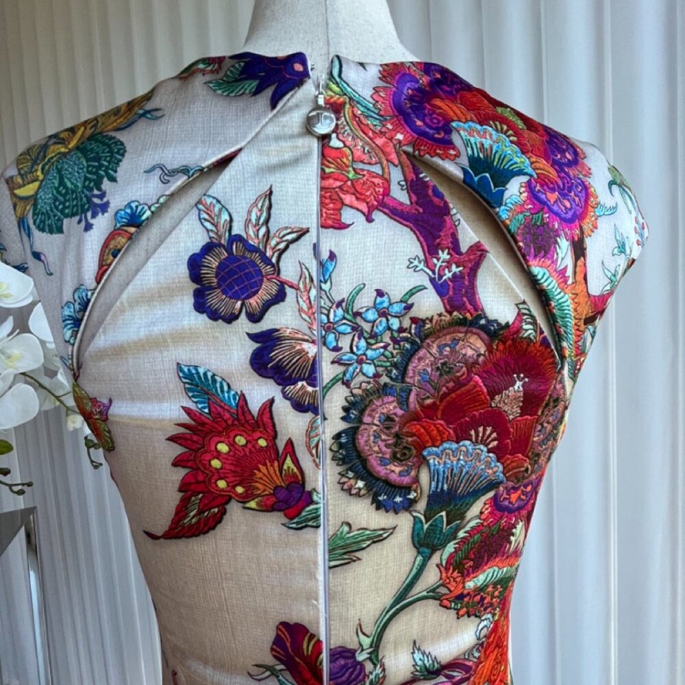 JUST CAVALLI NWOT Statement Dress! Made in Italy